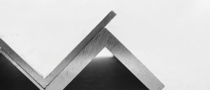 Kątownik stalowy 60 mm x 40 mm x 7 mm - 600cm